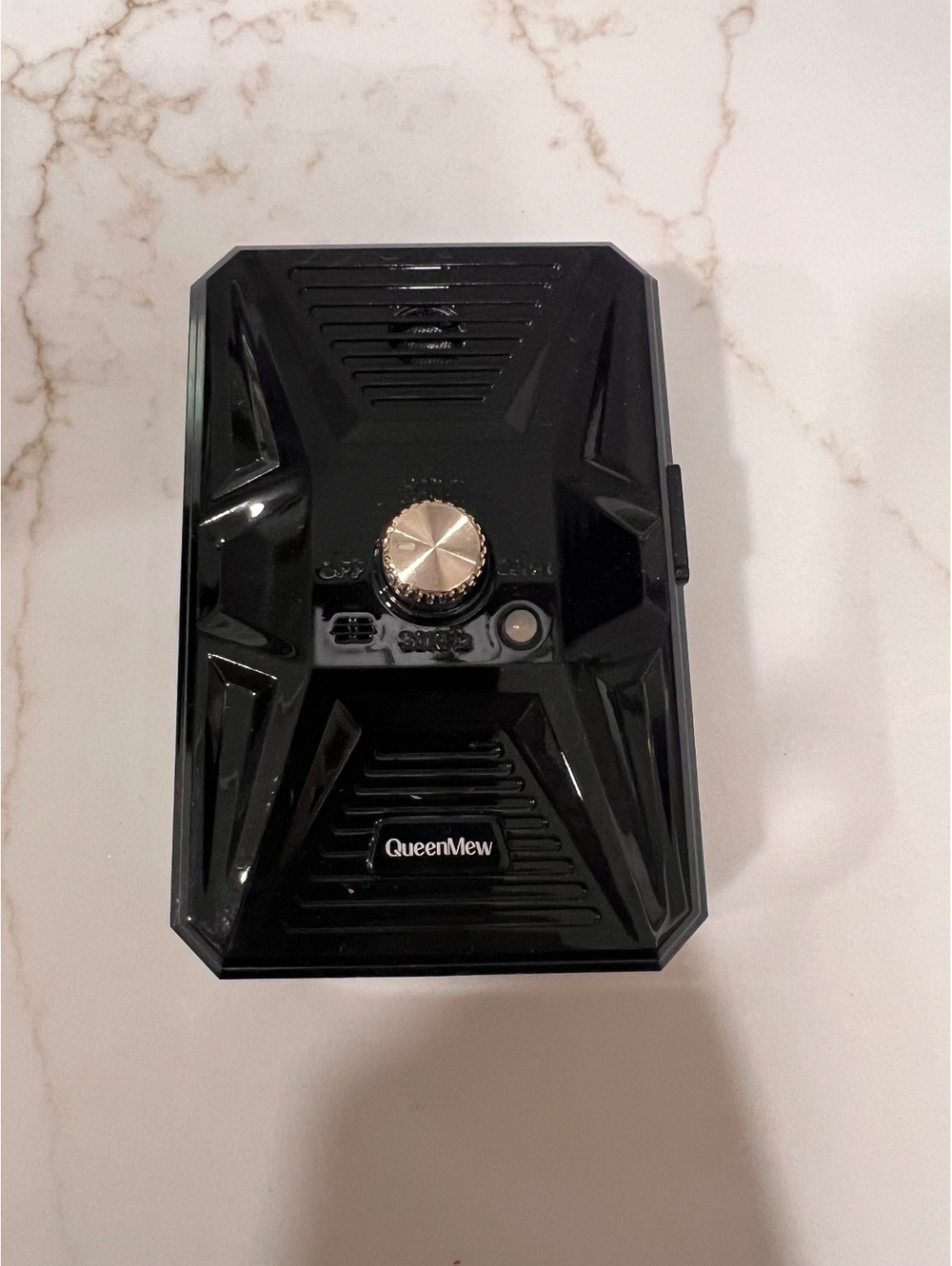 Queenmew Sonic Bark Deterrent Ultrasonic Dog Training Device